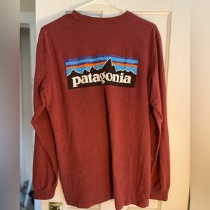 Patagonia Long Sleeve - Maroon Size M